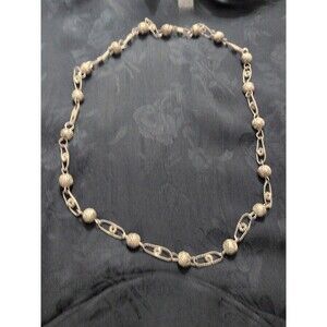 BEAUTIFUL Silver(?) detailed link necklace 30 Inches Unbranded.